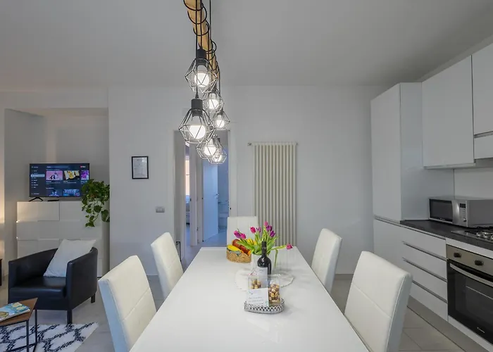 Borgo Vignola * Cremia