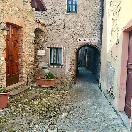 Daire Borgo Vignola - Cozy In A Charming Village Cremia